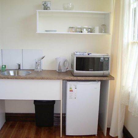 Dee'S Bnb Pretoria-Noord Εξωτερικό φωτογραφία