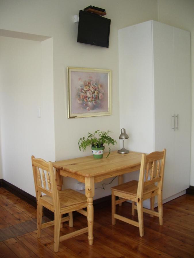 Dee'S Bnb Pretoria-Noord Εξωτερικό φωτογραφία